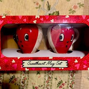 NIB Johanna Parker Sweetheart Mug Set